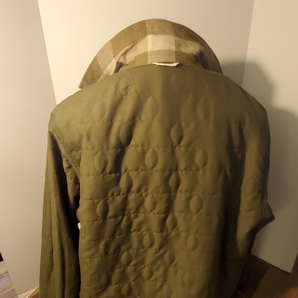 DC reversible jacket - Picture 5 of 8